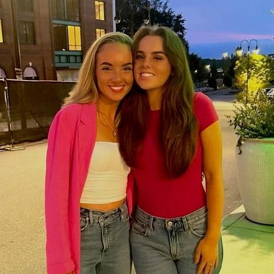 Tipsy Twins