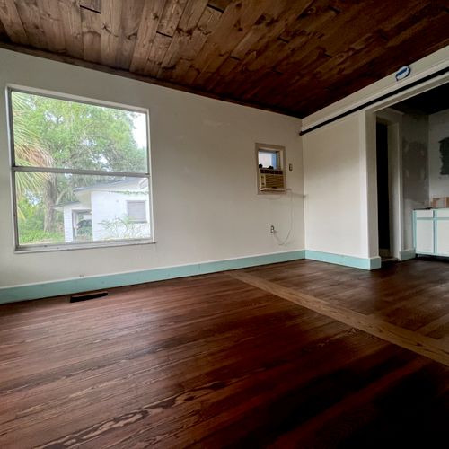 Hardwood Floor Refinishing