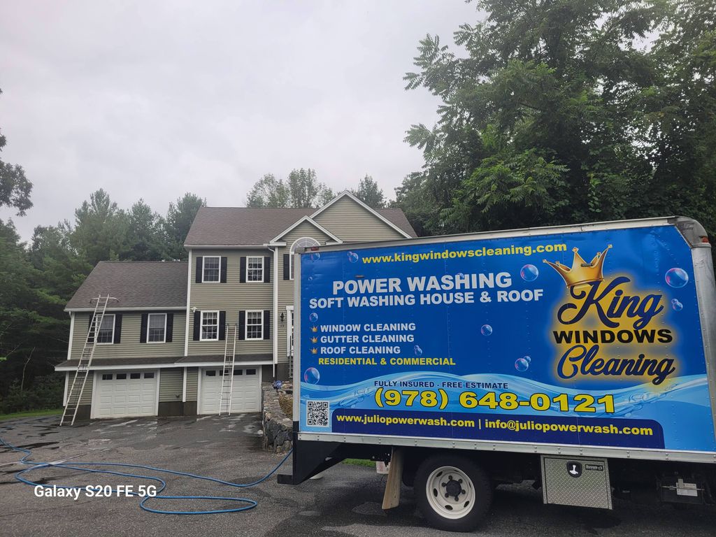 power washing house 