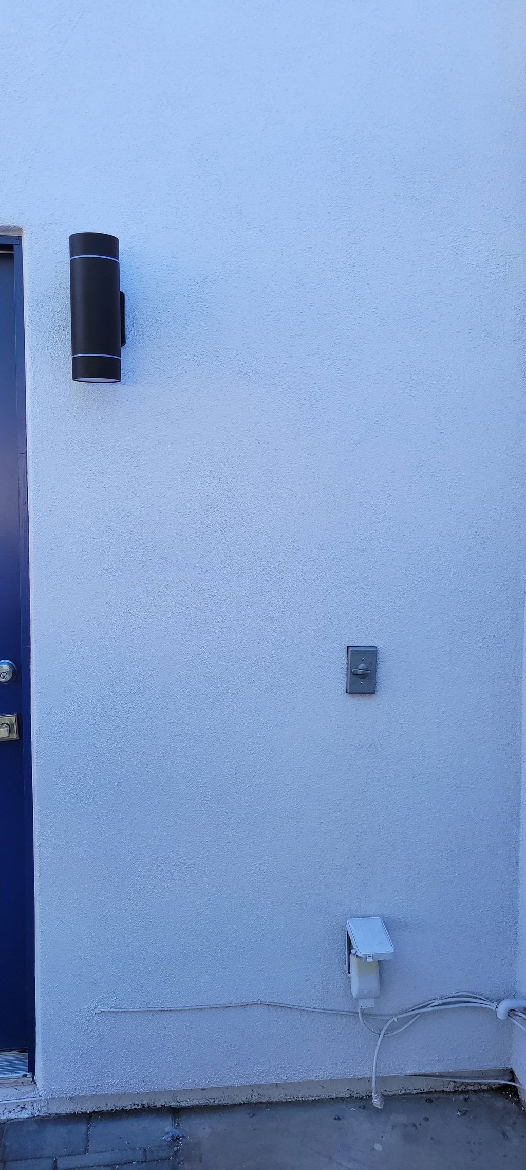 new light and switch for outlet 