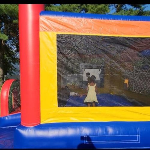 My kids absolutely loved the bouncy house. Amazing