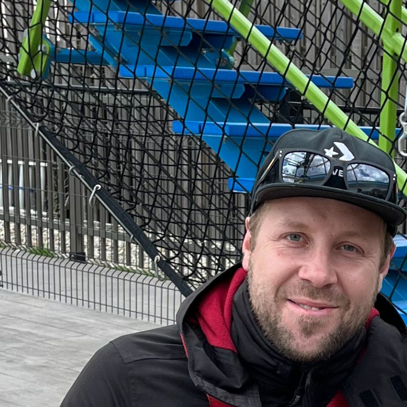 Ondrej Kamenec llc