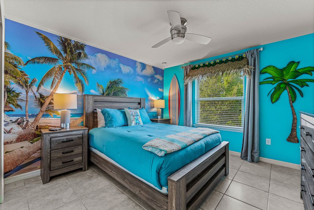 Themed rooms 