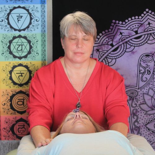 Channeling Reiki energy 