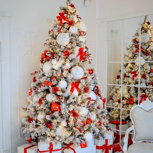 Christmas Tree  (Red and White)