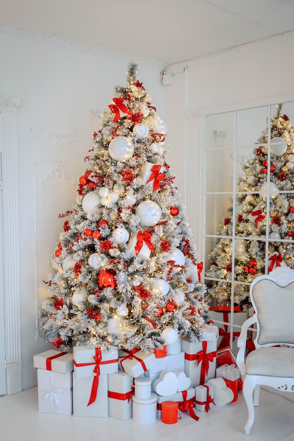 Christmas Tree  (Red and White)