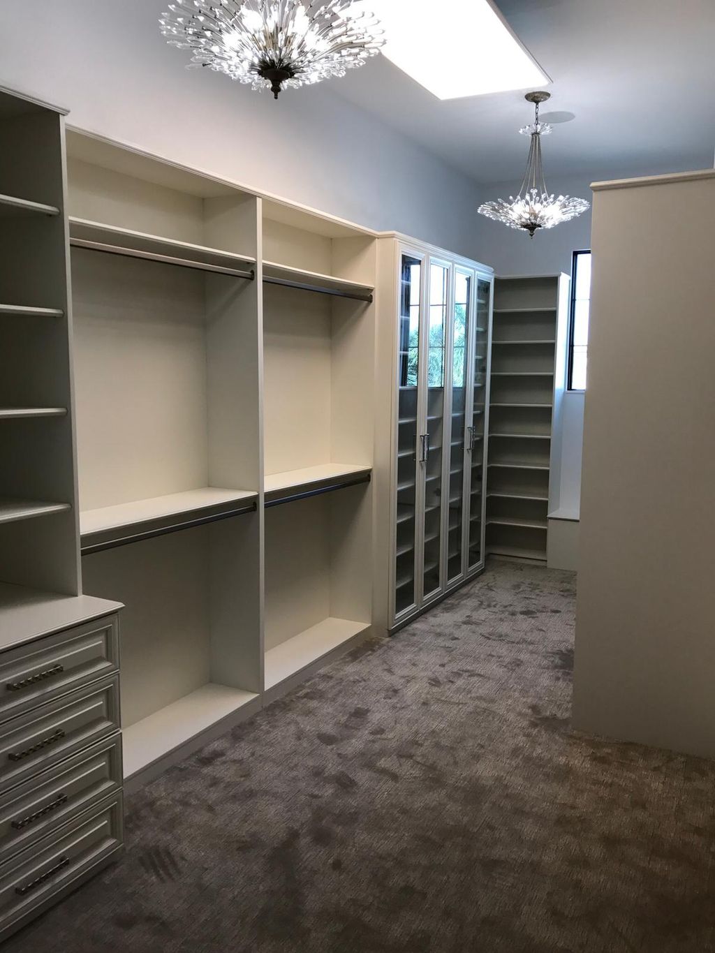 Walk-in Closet 1