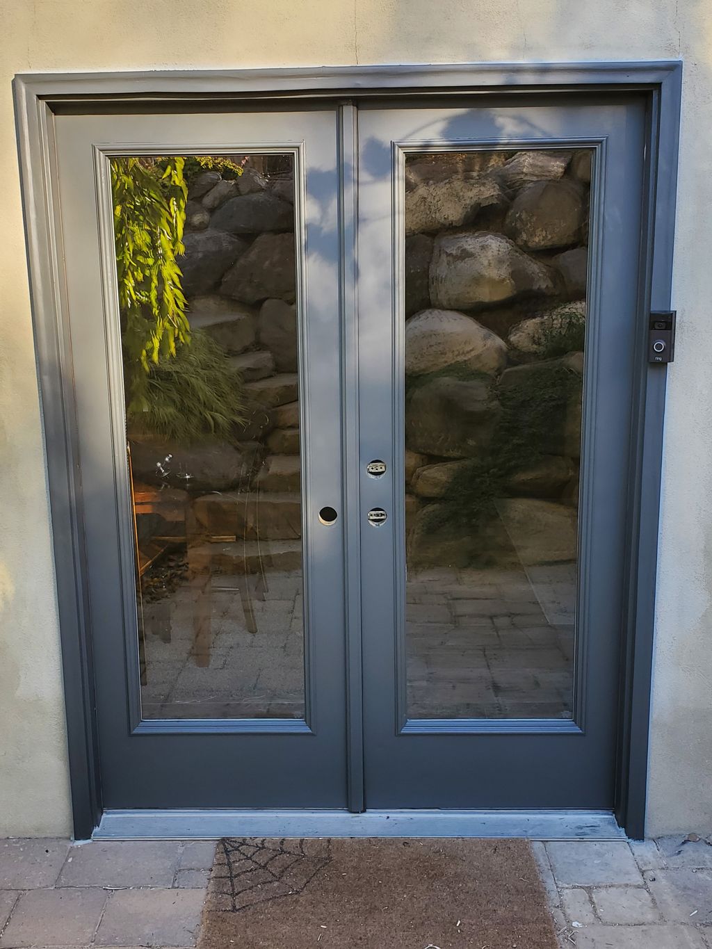 Double door repaint and restore