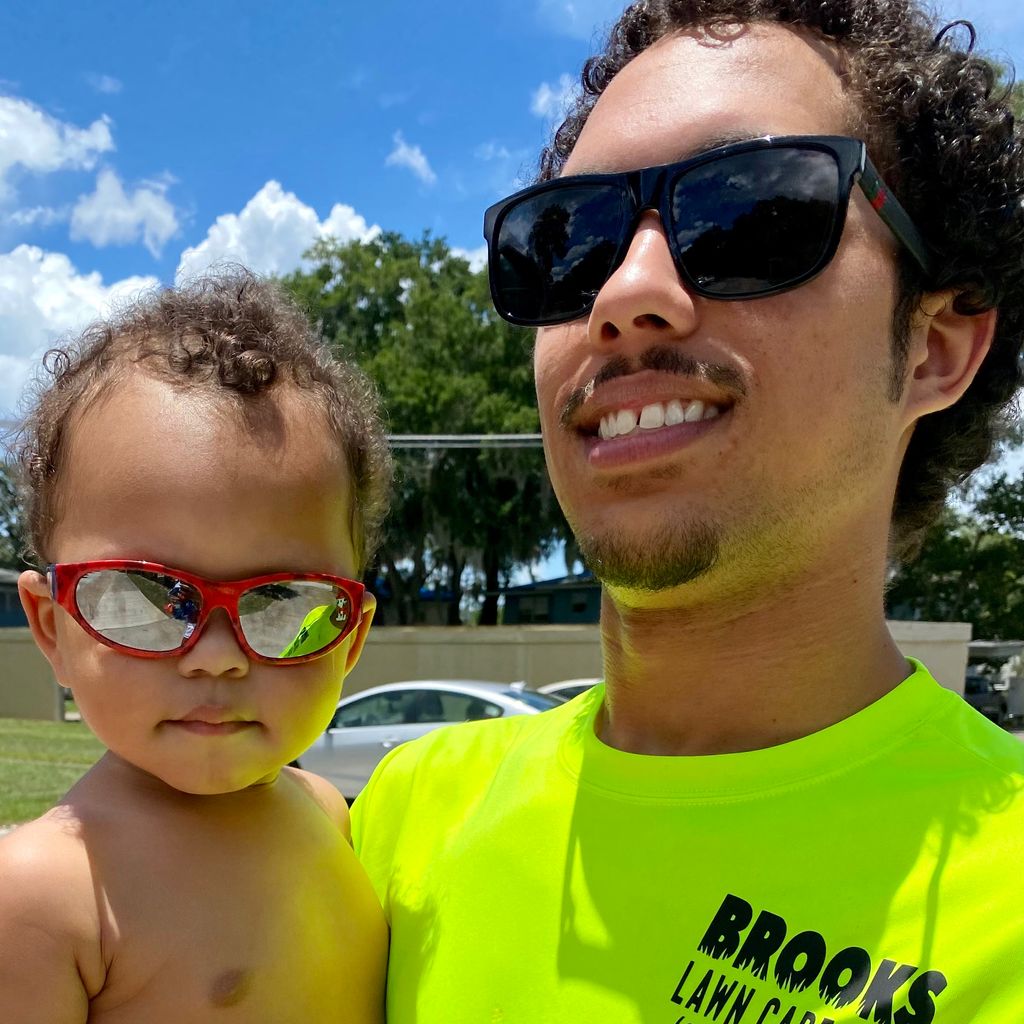 Brooks Hauling & Moving