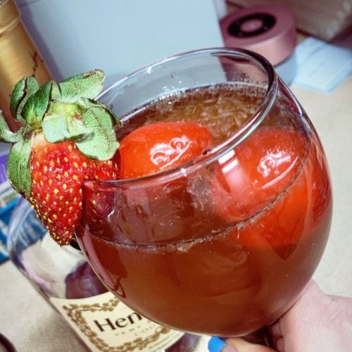 Strawberry 🍓 Hennessy 