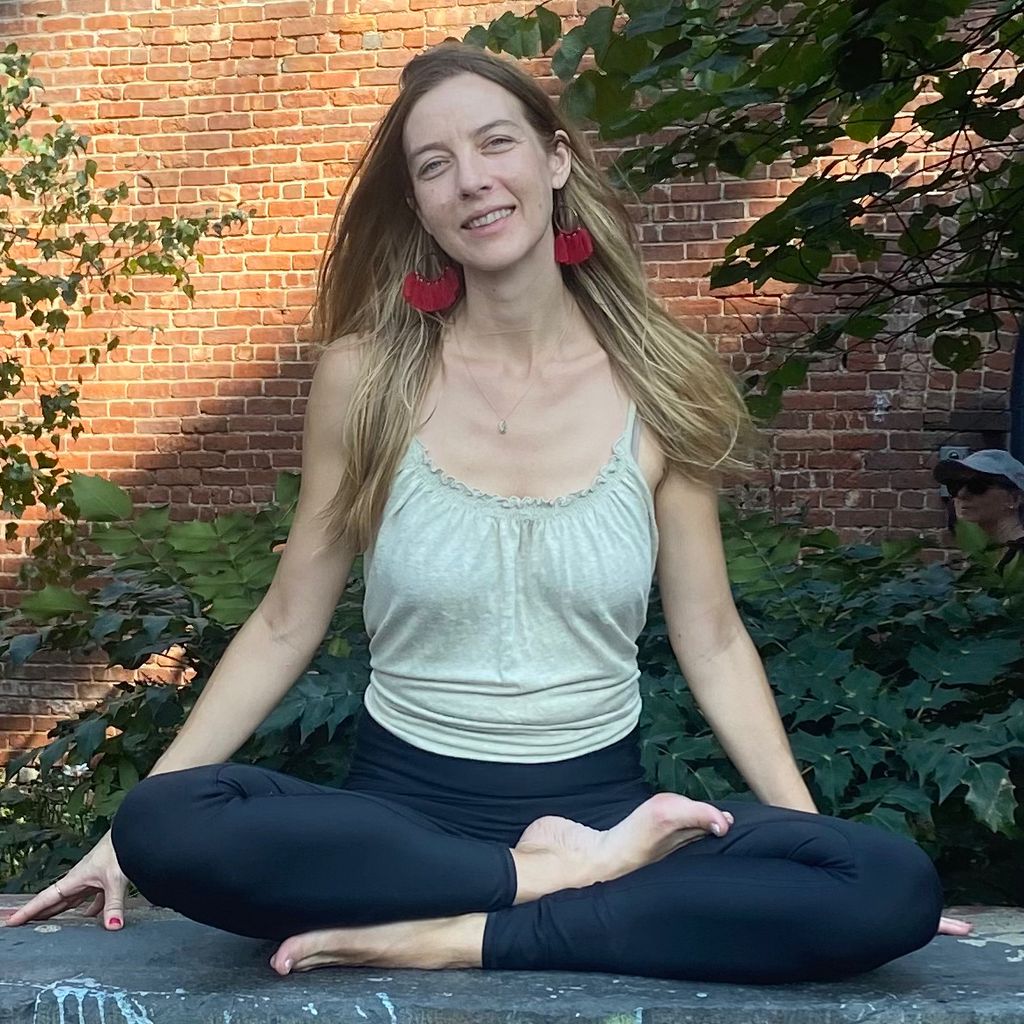 Elissa yoga