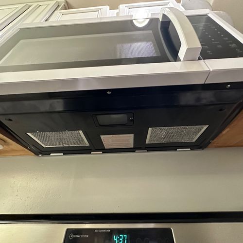 quickly and efficiently replaced the old microwave