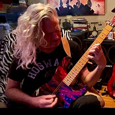 Avatar for Ebbanoxious Guitar Lessons