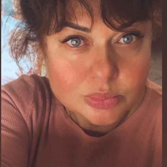Professional portrait artist Tanya Vorontsova.
