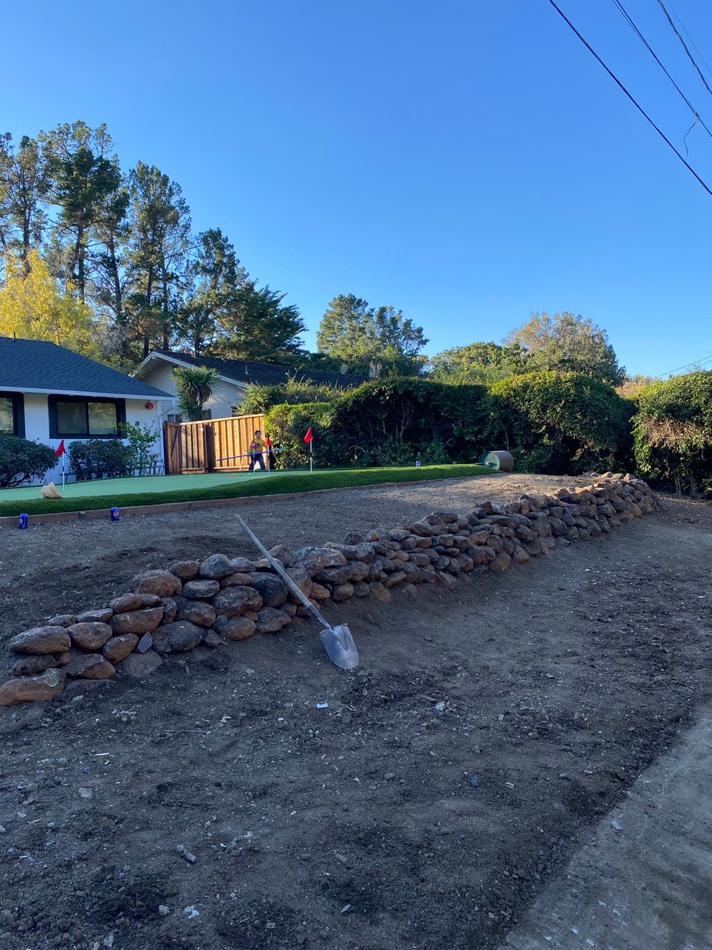 Retaining wall 