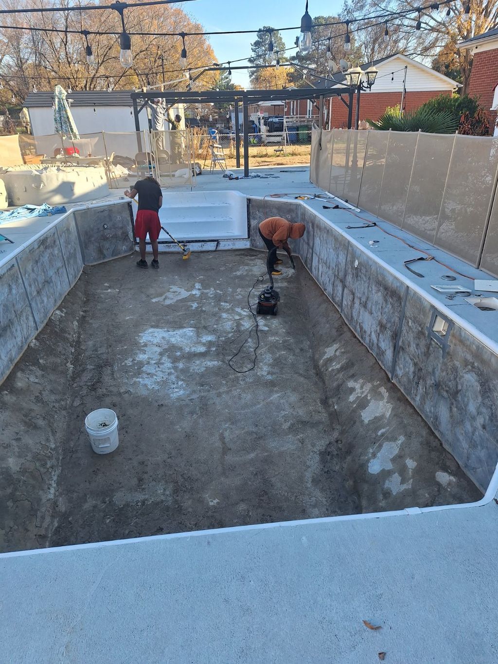 vinyl liner installation....work in progress