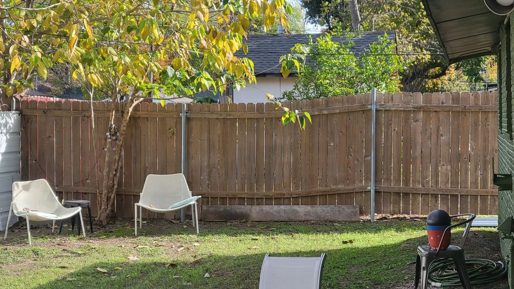 fence paint
