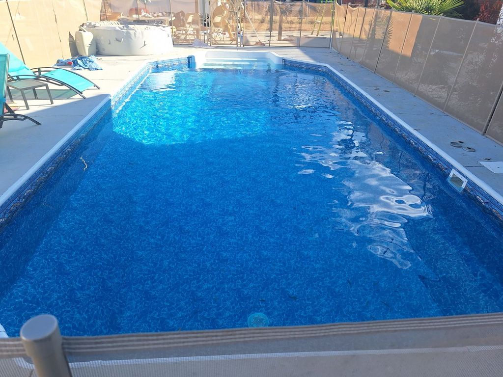 vinyl liner installation and replacement 