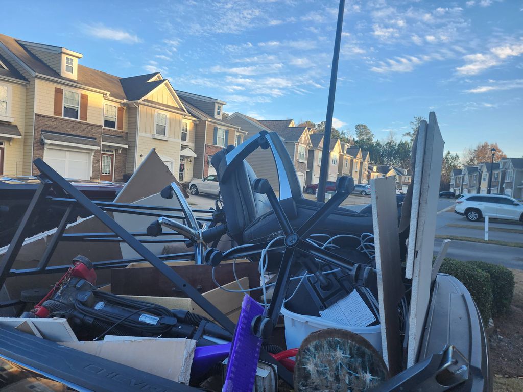 Clean out the garage clutter! we make it disappear