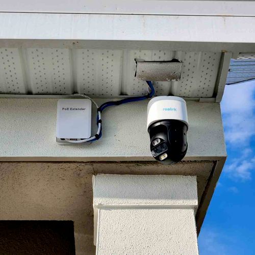 Omar installed 8 Reolink cameras and a new etherne