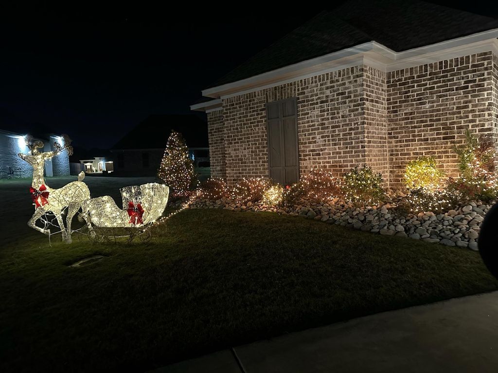 Holiday Lighting Installation and Removal