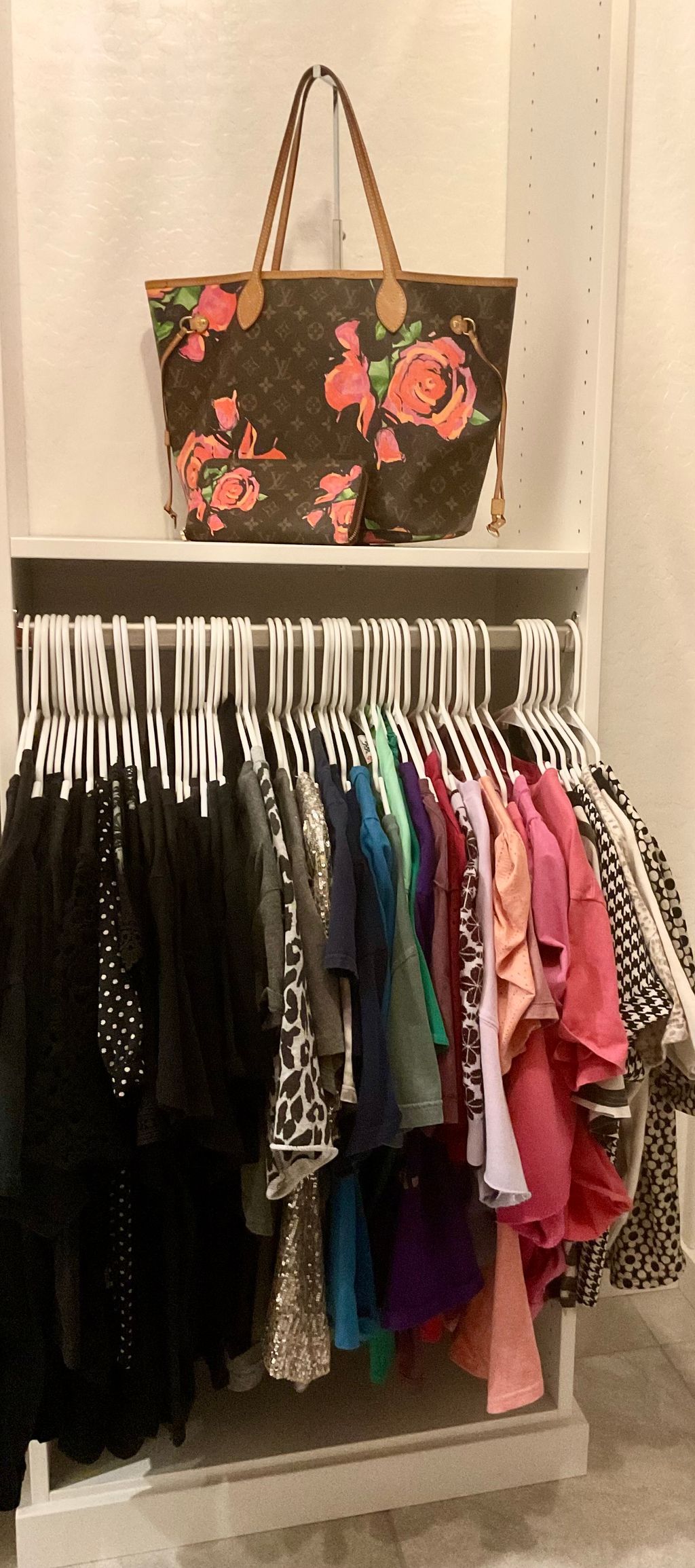 Color coding by sleeve length makes getting ready 