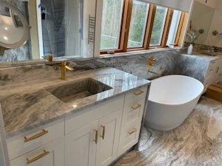 Gold/Gray Bathroom