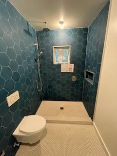Green Bathroom