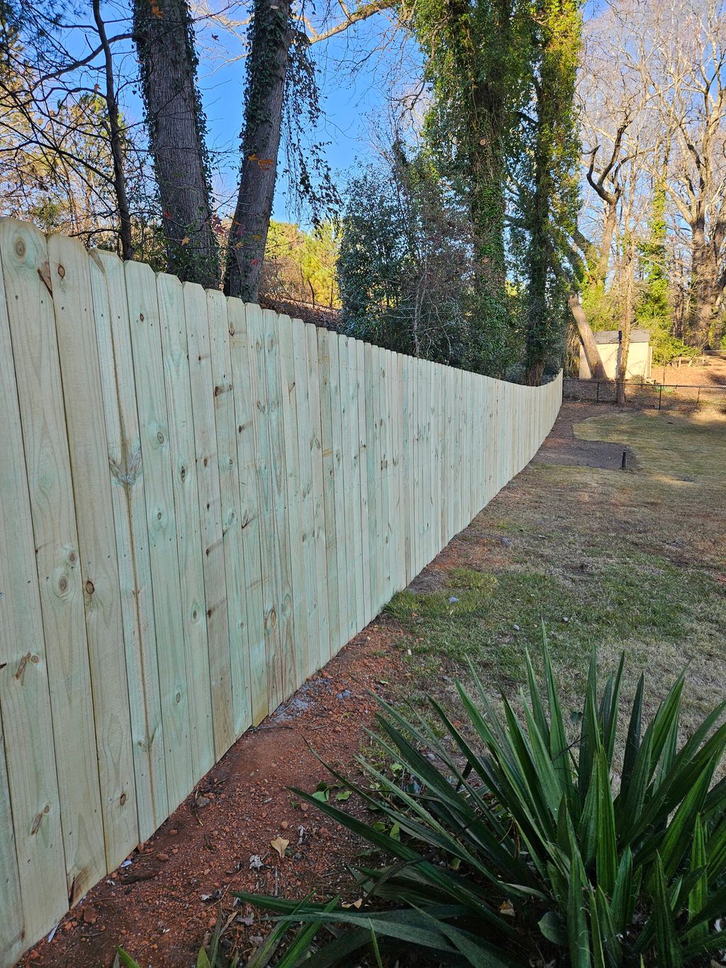 wood Fence 6 feet tall 