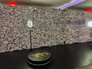 SnapShack's 360 PhotoBooth @ a holiday party! 
