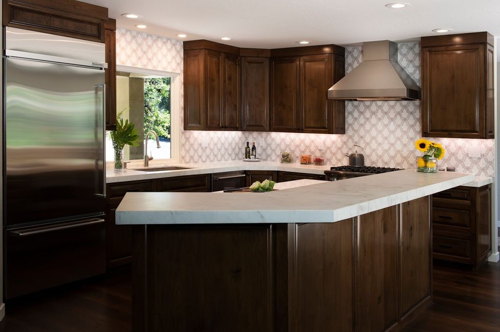 Kitchen with amazing full backsplash