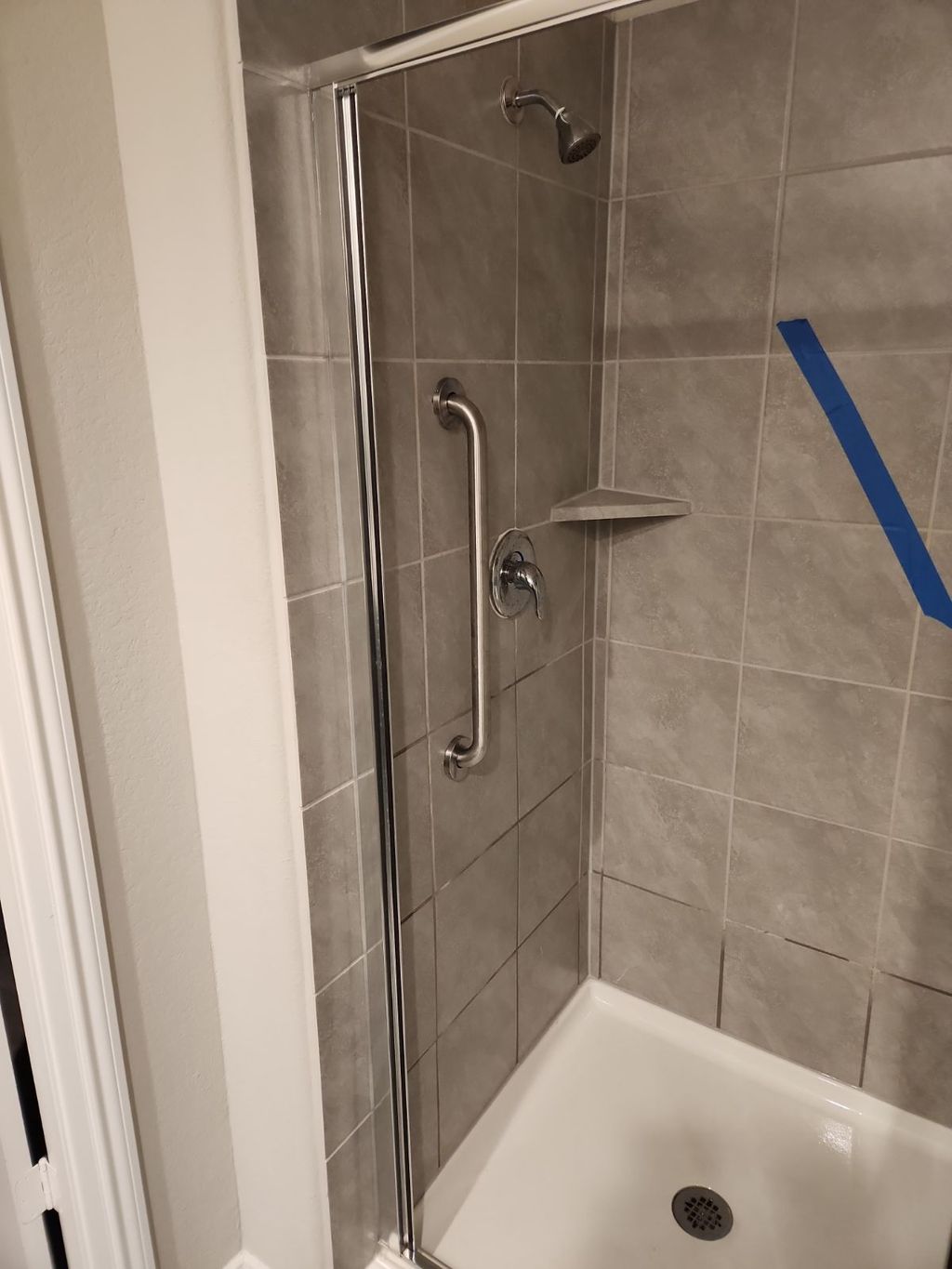 Vertical grab bar: after