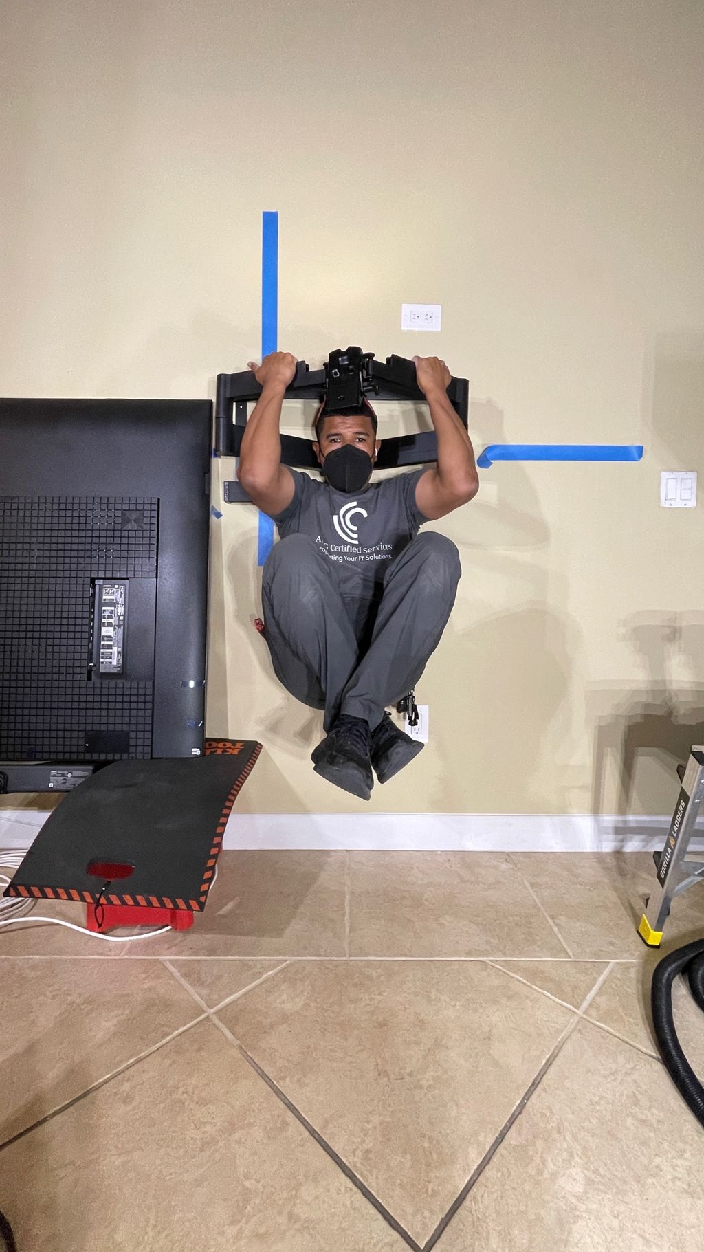 EXTERIOR WALL / Hang Test @ 175 Pounds [For 85 Inc