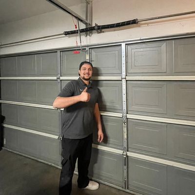 Avatar for Velasco’s garage door LLC