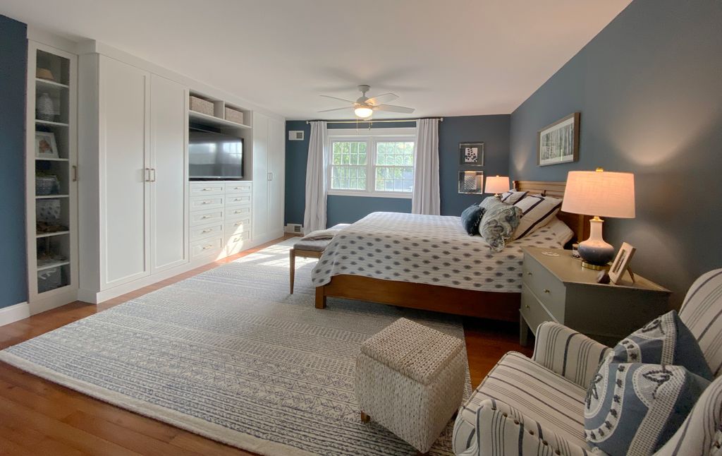 Beautiful & Functional Build-In Wardrobe