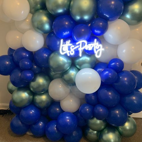 Small balloon wall