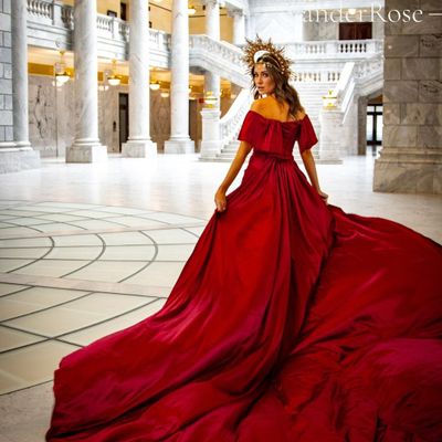 Avatar for VanderRose: Photography, Gowns, Events, & Magazine