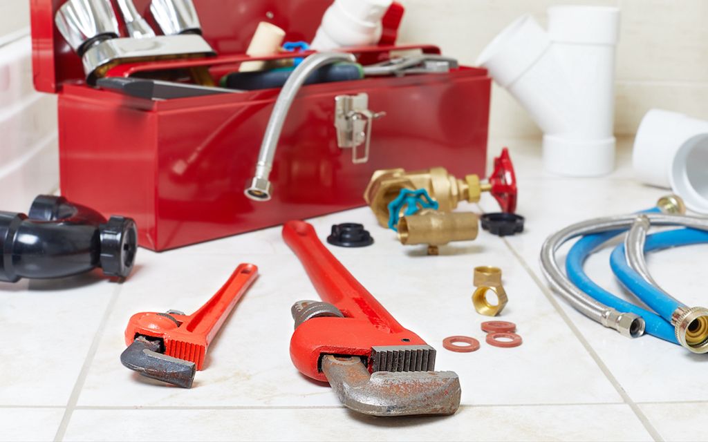 16 plumbing tools every homeowner should have.