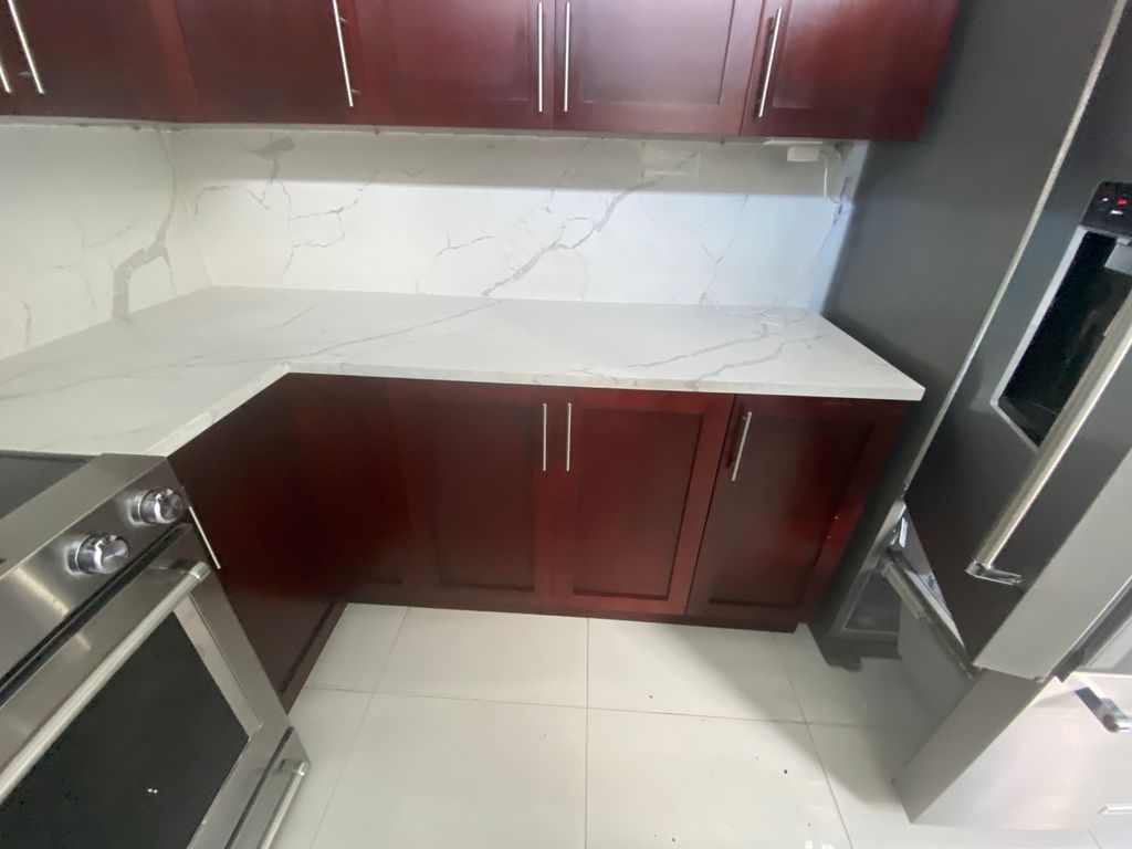 Kitchen counter- top clean 