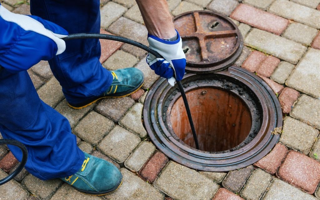 What is hydro jetting (and should you try it)?