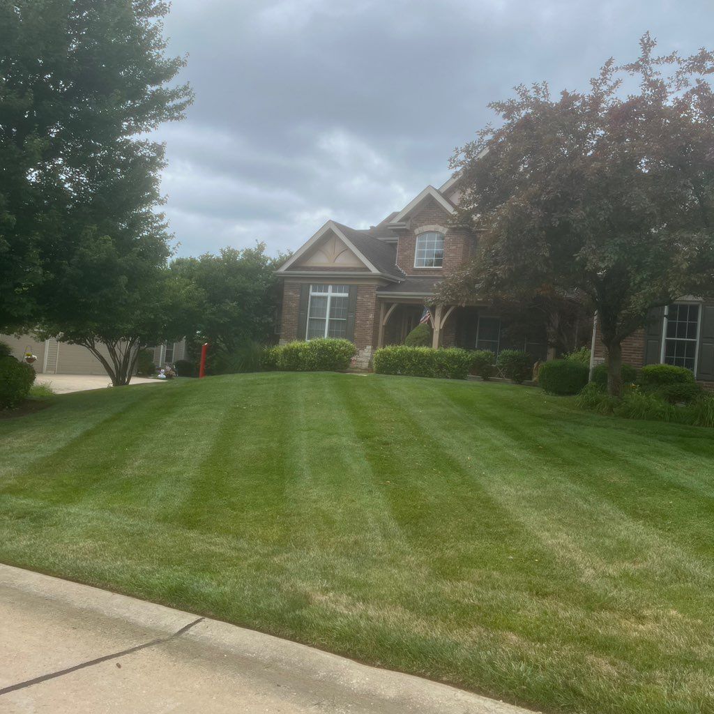 Edgecomb lawncare