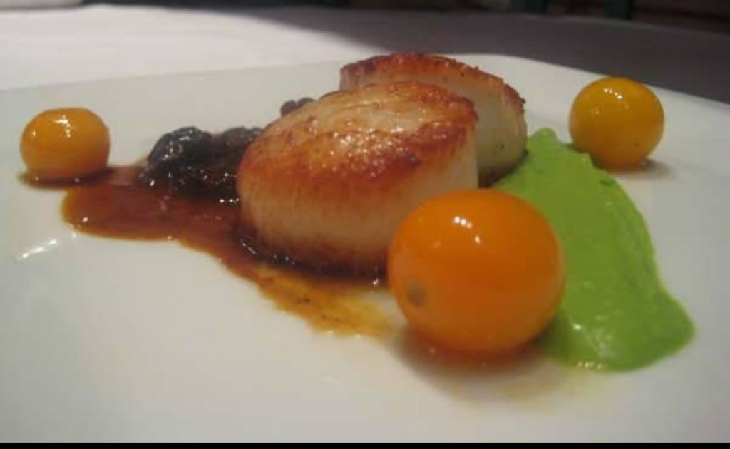 Sauteed Scallops W/Sweet Pea Puree