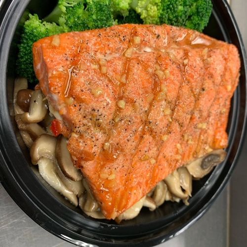 Grilled Salmon Meal Prep