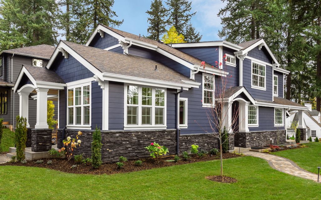 6 bold and modern dark exterior house color ideas.