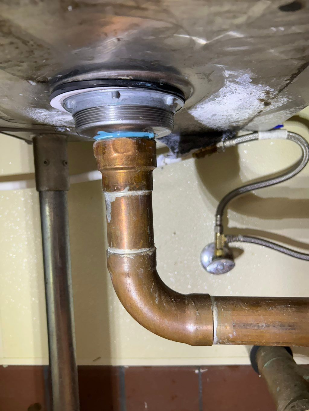 Commercial sink drain