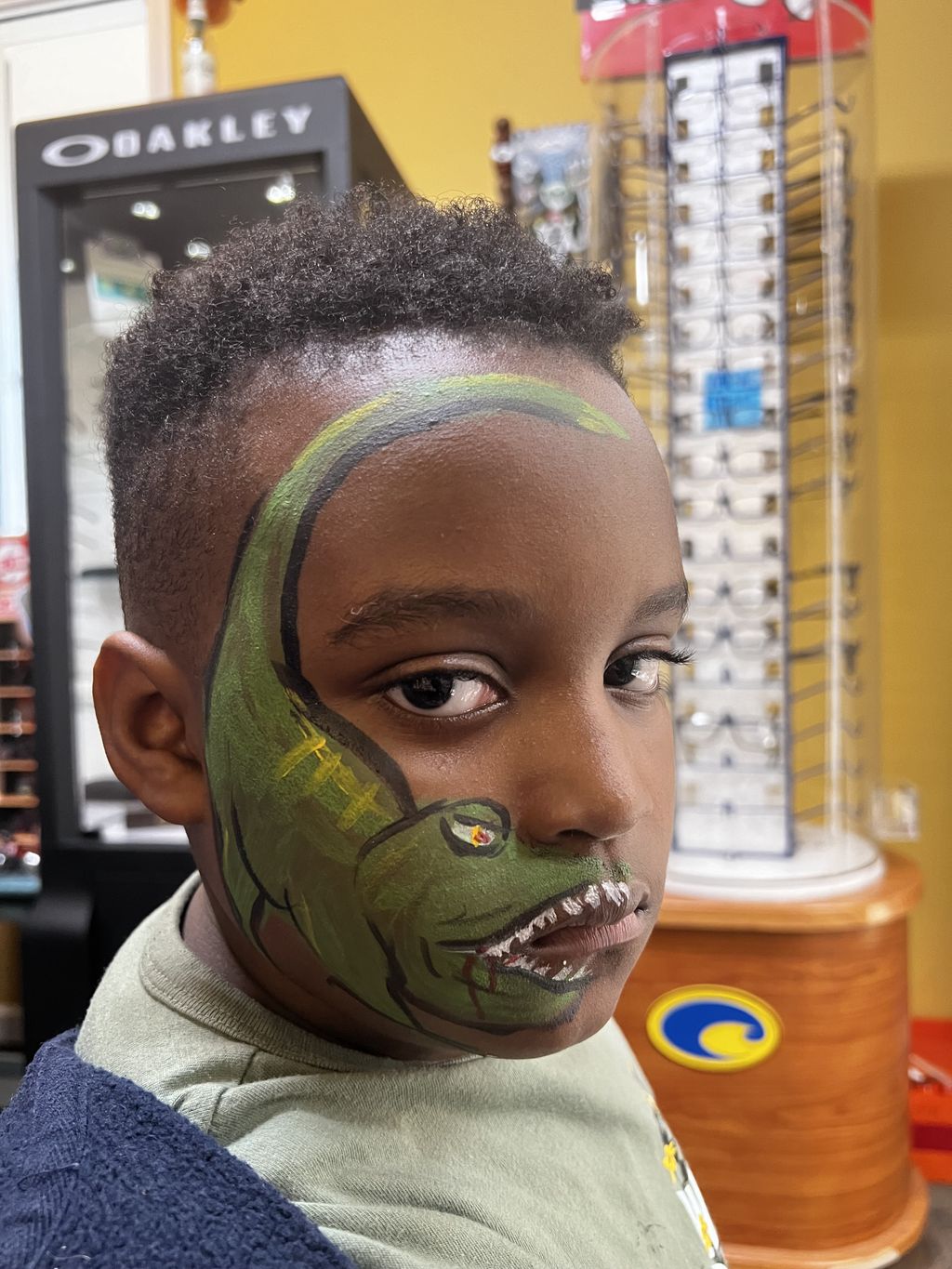 Dinasaur face paint