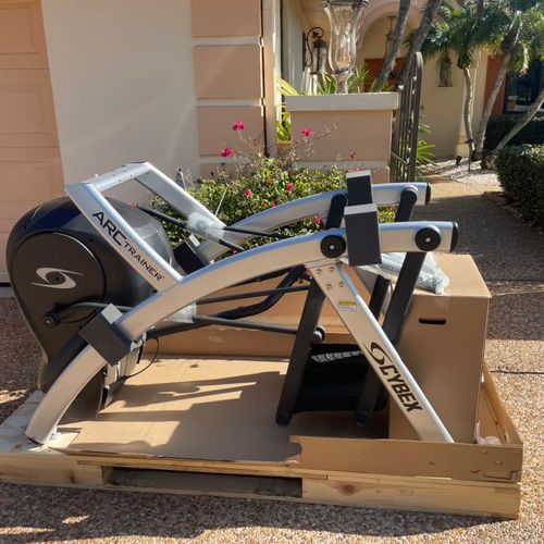 Cybex Arc Trainer assembly