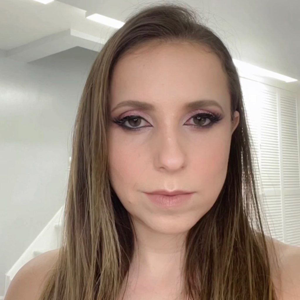 Glammed by Dina