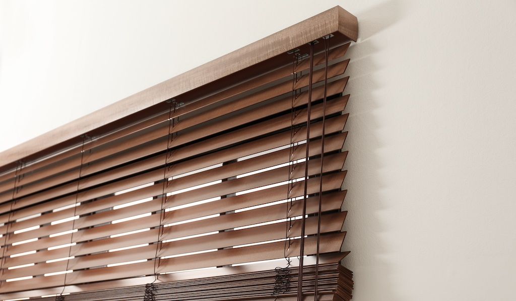 clean faux wood blinds