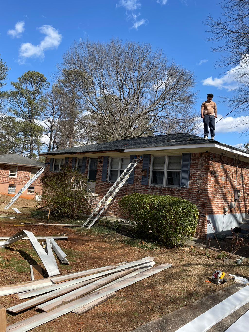 Replacing fascia around the whole house 